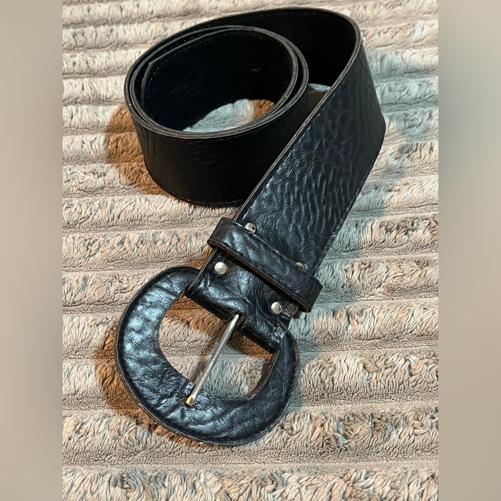 Women’s Black Wide waist Belt Vintage 80’s  36” L X 2” W